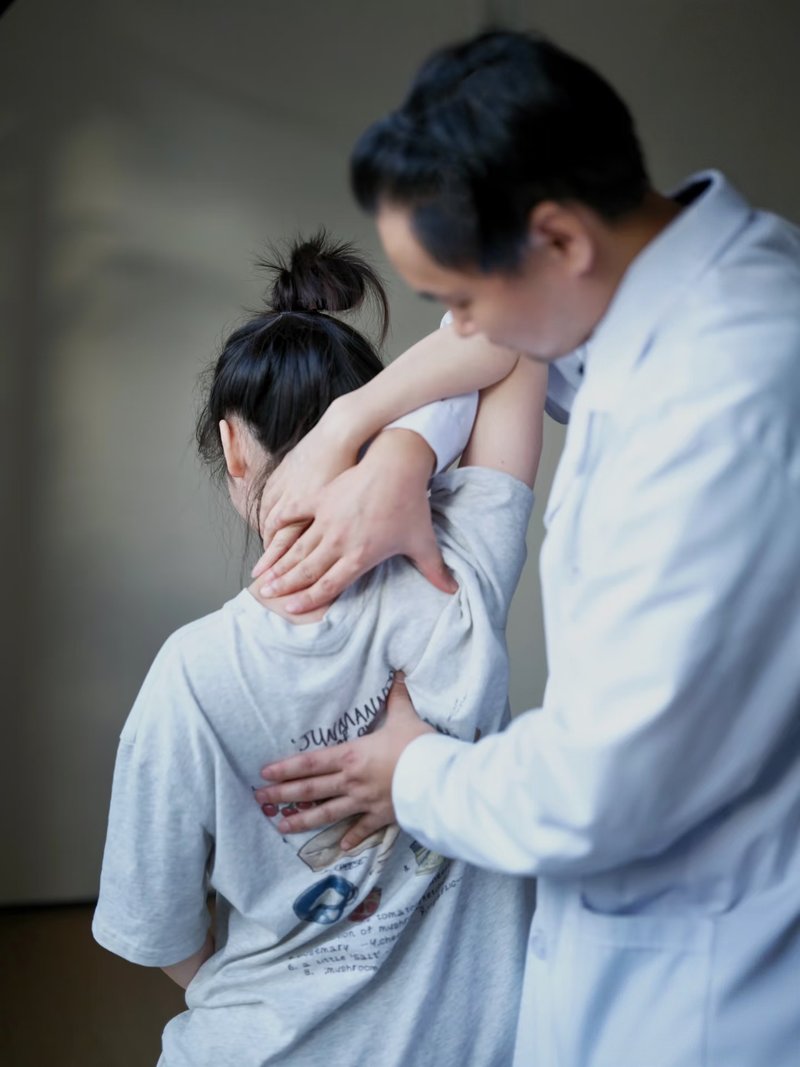 Traditional Chinese Tuina massage