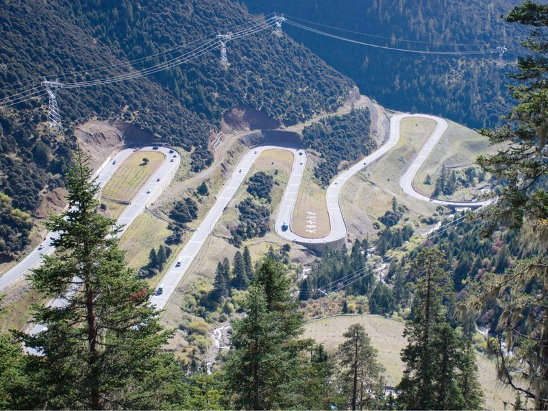 Sky Road Eighteen Bends