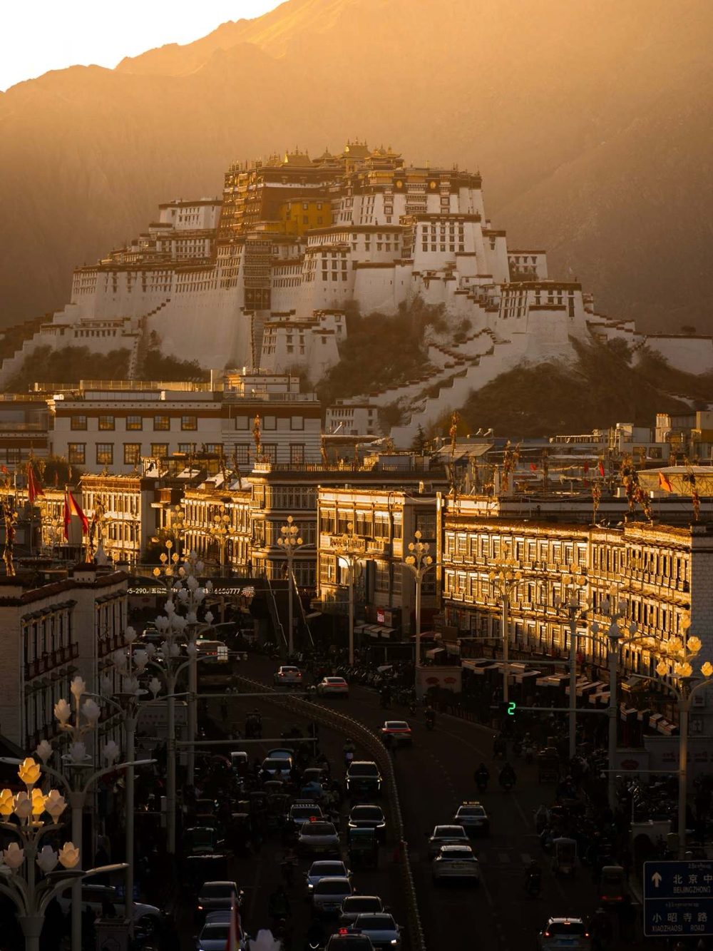 Potala Palace and the golden rooftops of Lhasa, Tibet