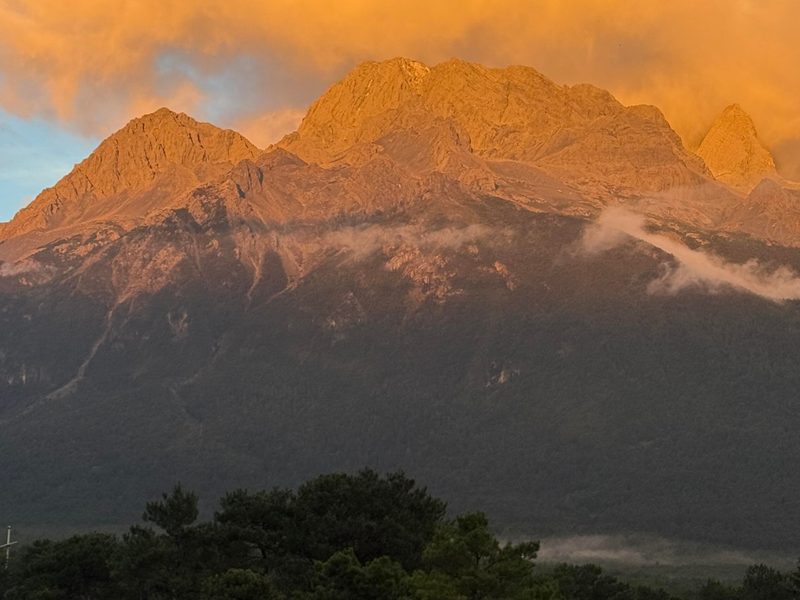 Meili Snow Mountain