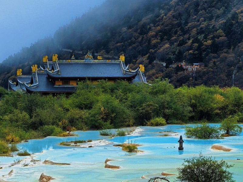 Huanglong Ancient Temple