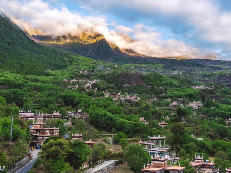 Jiaju Tibetan Village