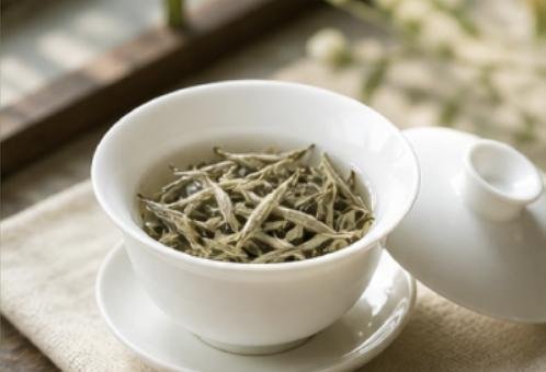 White tea leaves in a gaiwan